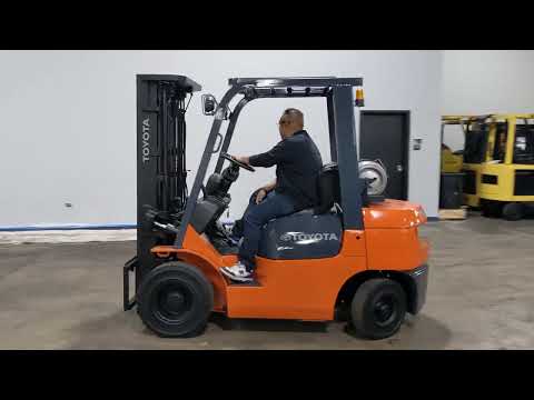 2004 Toyota 7FGU25 5000lb Pneumatic LPG Forklift STK 10510