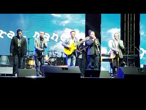 rija, mahery, nini, poun, fy - somambisamby (mahaleo) ...