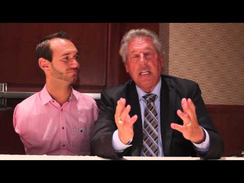 UNIQUE: With Special Guest Nick Vujicic on "A Minute With Maxwell"