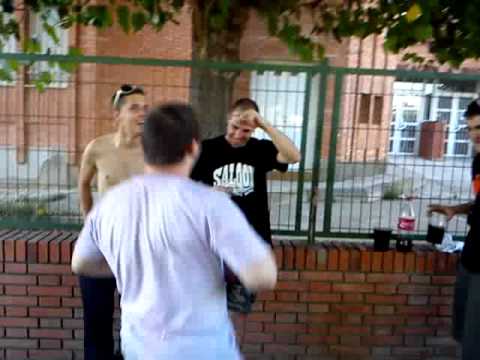 Rumano bailando techno jota en las vaquillas de teruel