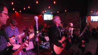 On The Rox: Squeeze Box (clip)