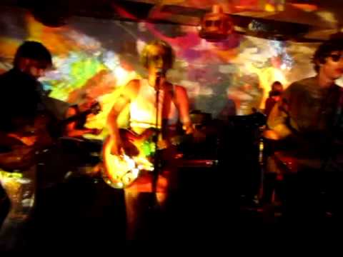 The Hoa Hoas  - Unknown Song,  live in Toronto @ The Boat 09/26/11