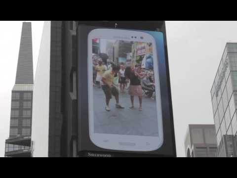 Samsung Mobile USA Samsung Galaxy S III Times Square Share   Giovani P  & Erika R    Air Guitar EwEN