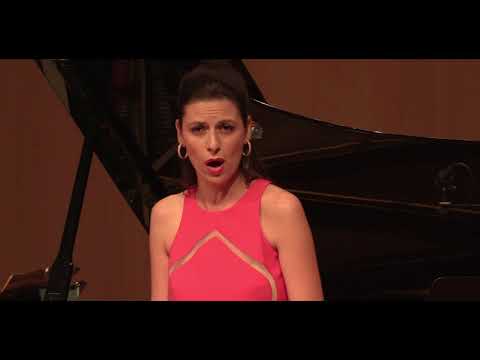 Chen Reiss sings Rachmaninoff's "Vocalise"