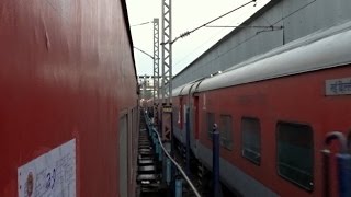 preview picture of video 'First Time in Youtube:- Sealdah Rajdhani meets Ranchi rajdhani at CNB(Kanpur Central)..!!'