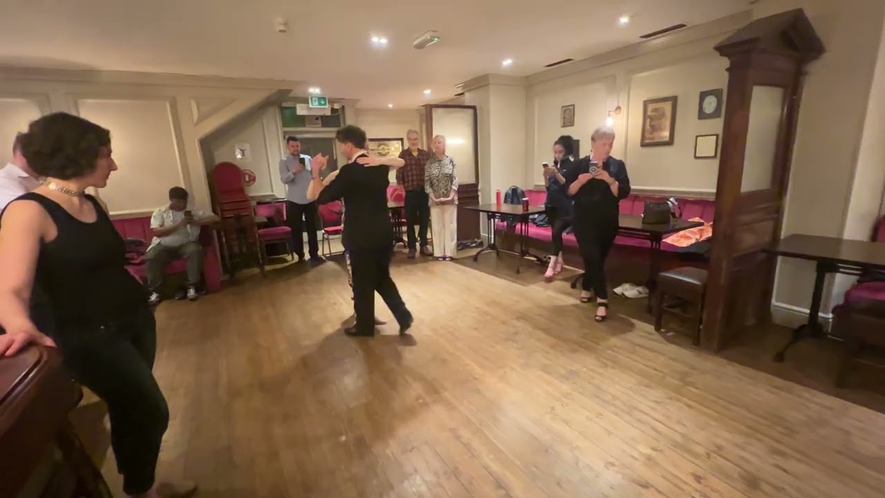 Gustavo Rosas. Demo de Clase de Milonga con Rebecca en DUBLIN.MAYO 2023.IRLANDA.