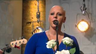 Nell Bryden - Sittin' On The Dock Of The Bay LIVE on Weekend