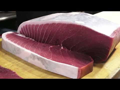 The Sharpest Knife Cuts Giant Bluefin Tuna Like Butter - Luxurious Sashimi and Steaks