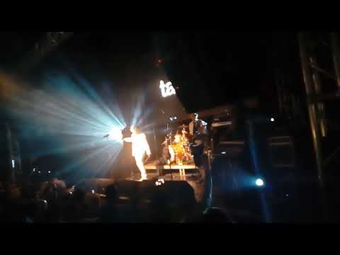 Dr.Nele Karajlic - Dan Republike (live in Skopje)