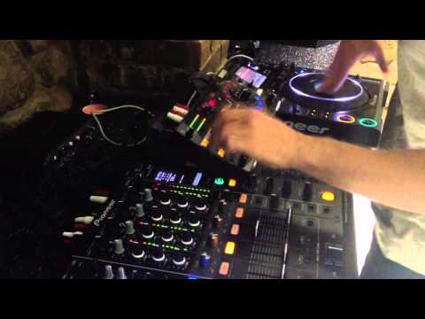 James Zabiela RMX1000 Scratch FX mess about pt 1!