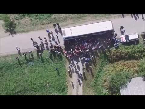 Tusentals flyktingar anländer till Kroatien