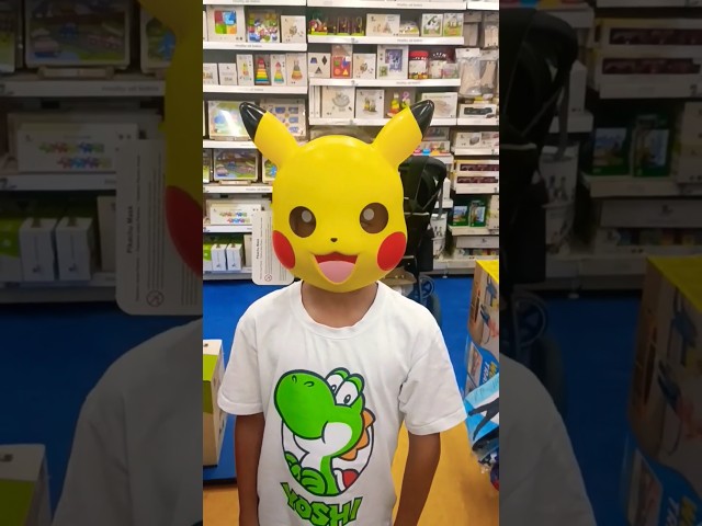 Vídeo relacionado con Disguise Pokemon, accesorio Máscara de Pikachu de Pokémon, con licencia oficial, ajuste cómodo y diseño detallado, talla única para niño
