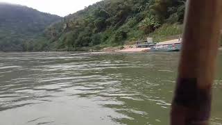 preview picture of video 'Nam Ou River, Laos - Traveling with David'