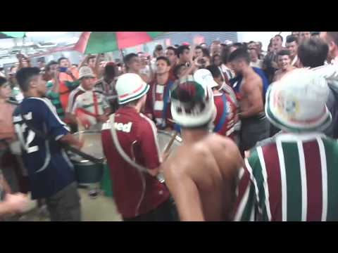 ''Desde Que Eu Nasci'' após Fluminense 2 x 1 SP (BR 2013)