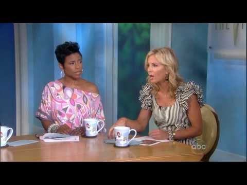 "The View" Discusses Lindsay Lohan Going To Jail