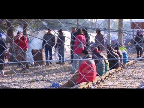 EMIGRANTËT S’DUAN TË MBETEN NË MAQEDONI! NGA QINDRA MIJËRA QË KALUAN, VETËM 37 SI AZILANTË