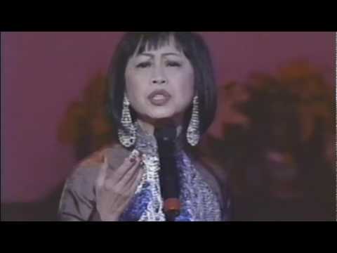 Cho Em Quên Tuổi Ngọc , Lam Phương - Ca Sĩ Bạch Yến trong buổi văn nghệ  giúp  Cựu Chiến Binh Hoa Kỳ