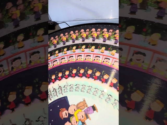 Vídeo relacionado con A Charlie Brown Christmas (60th Anniversary Edition) LP Zoetrope - Vinilo (Edición Limitada Zoótropo)