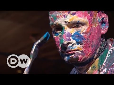 The living statue world champion John Eicke| DW English