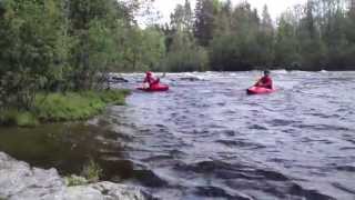 preview picture of video 'Whitewater kayaking in Randselva, Norway (by beginner)'