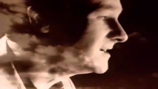 Video A Time And Place de Mike + The Mechanics