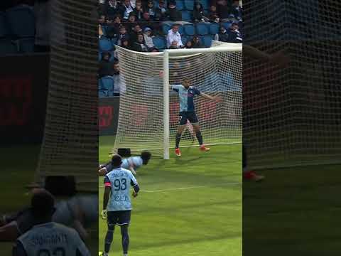 🔥 𝗖𝗶𝗻𝗾𝘂𝗶𝗲̀𝗺𝗲 𝗯𝘂𝘁 en 3️⃣ matches pour Georges Mikautadze ! #fcmetz #football #ligue1ubereats #foot