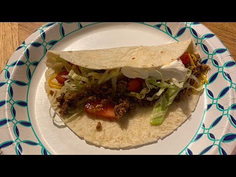 My Mamaw’s famous walking tacos recipe! Must watch!