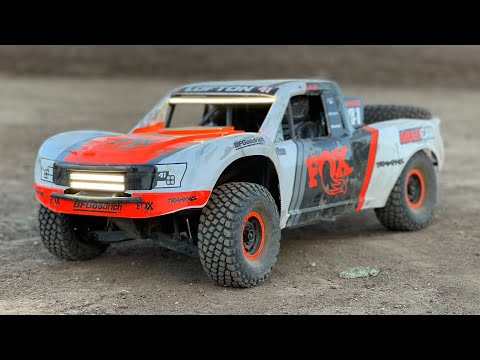 Traxxas UDR Vitavon Front Sway Bar and Full Run!!