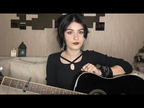 model - pembe mezarlık (cover) | nursena yener