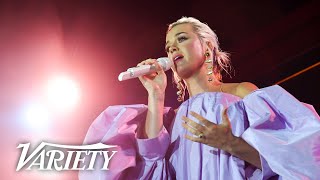 Katy Perry Performs Moving Rendition of &#39;What Makes a Woman&#39; at Variety&#39;s Power of Women