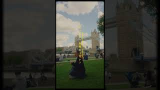 31歳、ロンドン在住クリエイター。誰かといたいけどひとりでいたい。