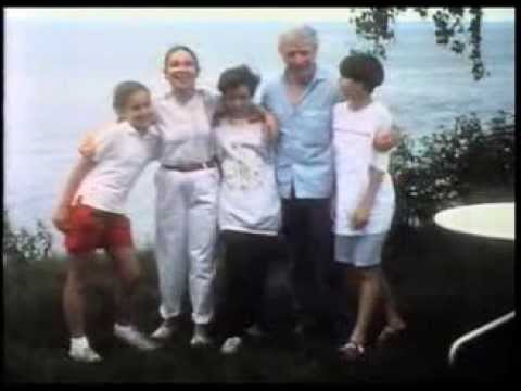 La Famille Lamothe (1986) by Gérard Courant - Portrait de groupe #38