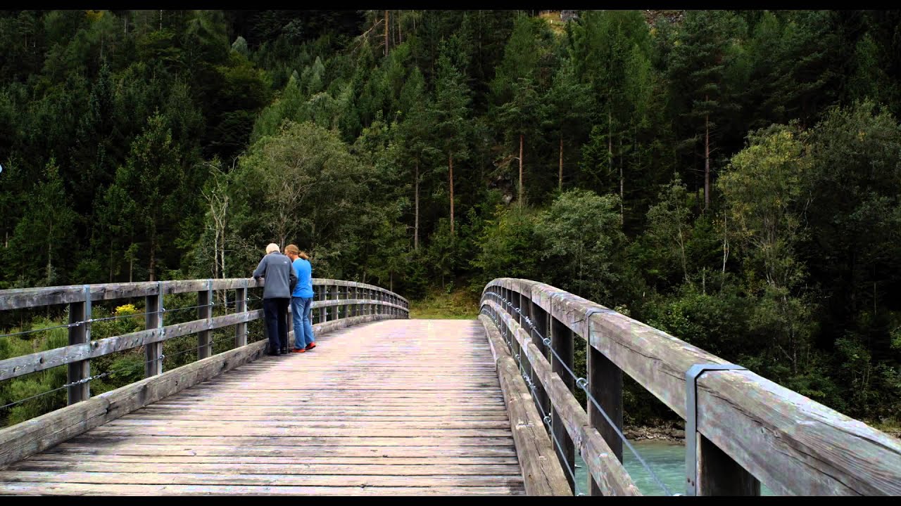 UNTER BLINDEN Trailer | Ab 3.4.2015 im Kino