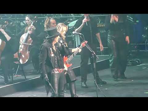 Alice Cooper (Night of the Proms) - Frankfurt -- POISON -- Frankfurter Festhalle - 3 december 2025
