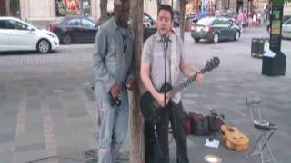 Seal and busker duet Stand By Me (Montreal.2016)
