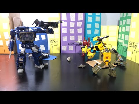 MiniBots VS Soundwave - Transformers Stop-Motion