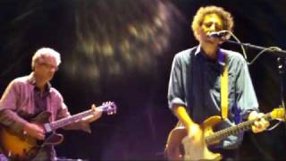 Feelies and Yo La Tengo New Years Eve 2008 "What Goes On" and "Roadrunner"