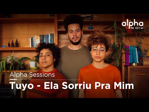Ela Sorriu Pra Mim - TUYO