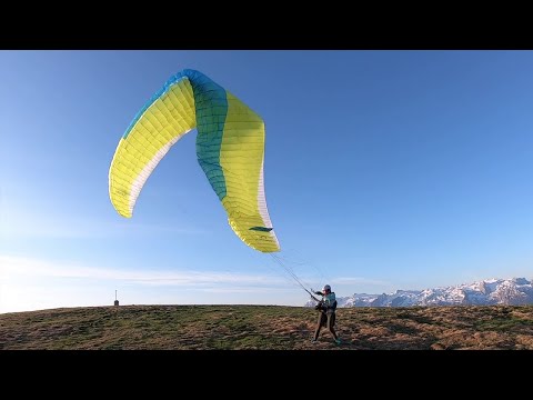 How to start your day ... paragliding