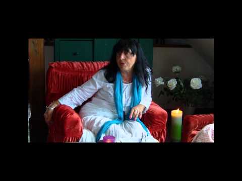 Návrat k nevinnosti, posvátnosti a smíchu - Helena Zelenková