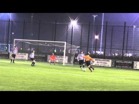 4 mrt 2014 VV De Meern B1 - Hercules B1 vr 10-2 Doelpunt Chaouki, assist Giovanni (9-2)