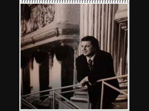 Tenore GIANNI RAIMONDI  -  Lucia di Lammermoor "Tombe degli avi miei"  (Live)