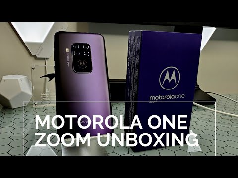 Motorola One ZOOM Hands On And Unboxing Thanos Purple