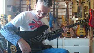 Video thumbnail for Moon jj4 test by Bass Japan Direct
