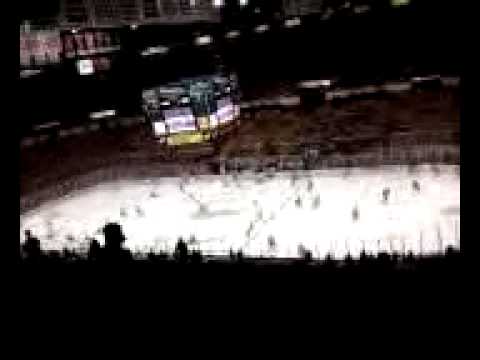 THE RED WINGS WARM UP AGAINST THE NASHVILLE PREDATORS.!