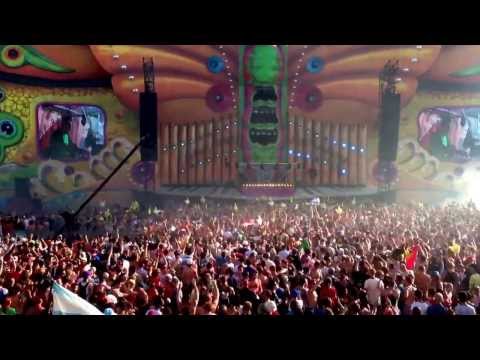 Laidback Luke @ Tomorrowland Super You&Me stage ( Oasis - wonderwall vs Deniz Koyu - Tung!