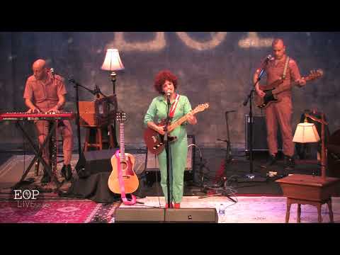 Carsie Blanton "After The Revolution" [live] @ Eddie Owen Presents