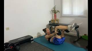 Abdominal bicicleta con peso