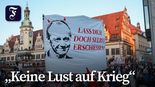 "Schulstreik gegen Wehrpflicht": Tausende demonstrieren gegen neues Wehrdienstgesetz