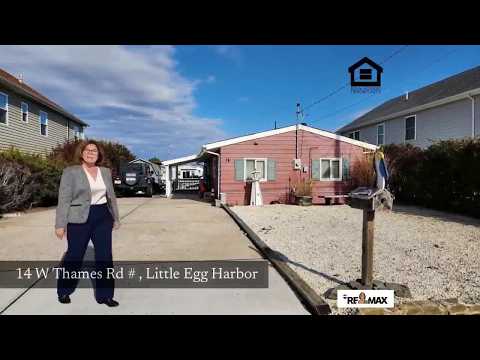 Lots of possibilities in this waterfront home with 2 bedrooms, 1 bathroom,